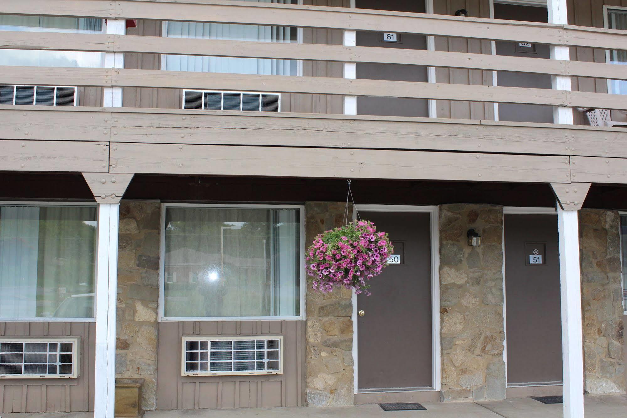 Brown'S Motel Aberdeen Exterior photo